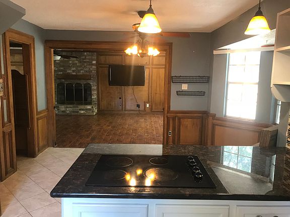 5th image of 2822 Thorne Creek Ln