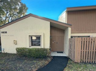 Sabal Chase, Miami, FL 33176