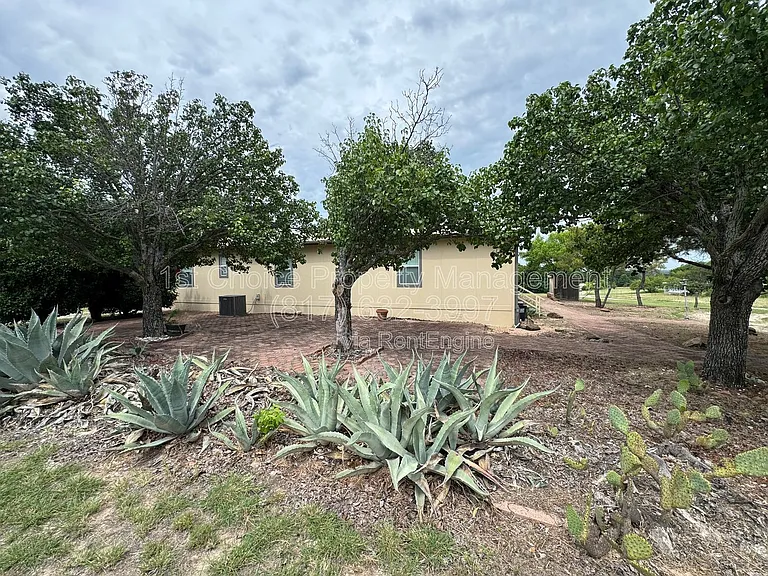 197 Private Road 4652 — Photo 14
