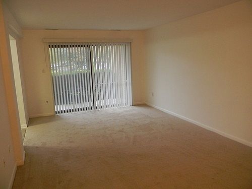 4th image of 13207 Dairymaid Dr APT 104