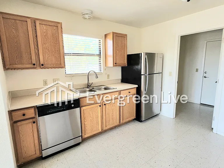 2263 Taos Ct — Photo 11