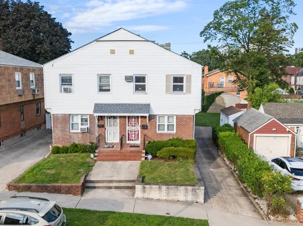 61-31 182nd Street image 2 of 10