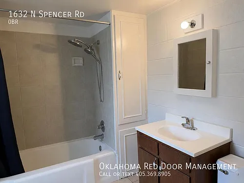 1632 N Spencer Rd Photo 1