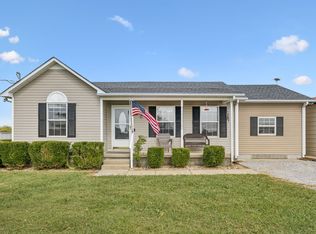 1547 Longview Rd, Unionville, TN 37180