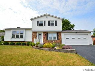 23 Kimbrook Cir, Rochester, NY 14612