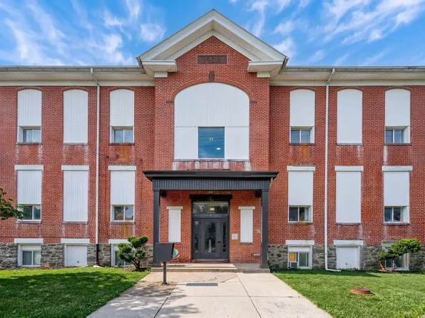 7 Adams St, 7 Adams St APT 5, Enola, PA 17025