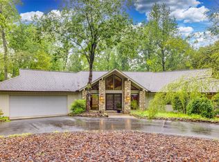 16 Sunrise Point Rd, Lake Wylie, SC 29710
