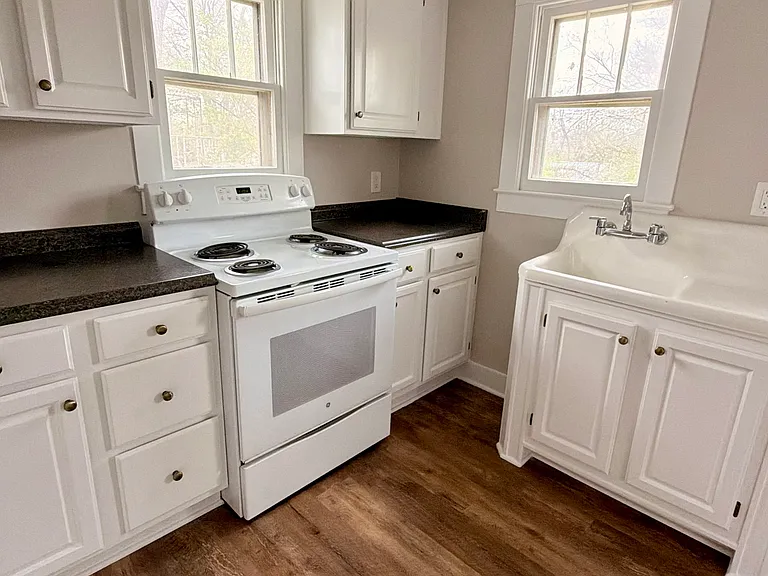 503 Church St — Photo 14