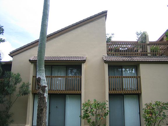 4th image of 3065 Willow Green Dr #8