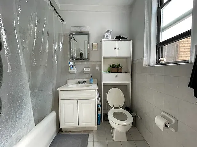 455 West 34th Street — Photo 4