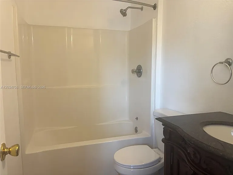 17811 SW 152nd Pl — Photo 5