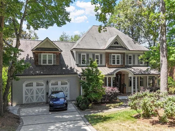 150 Lochwood West Dr, Cary, NC 27518