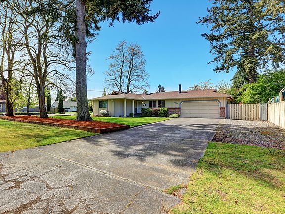 2nd image of 11914 12th Ave S