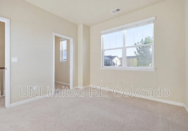 10356 Helsinki St — Photo 11