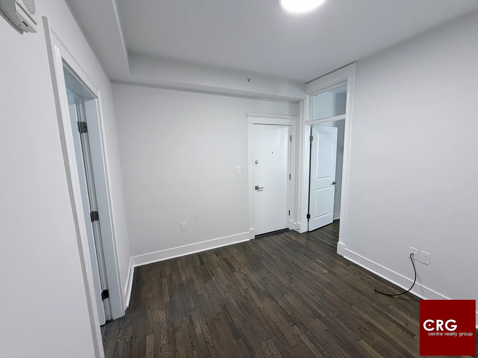 3 bed, 1.0 bath, $4,650 — Photo 4