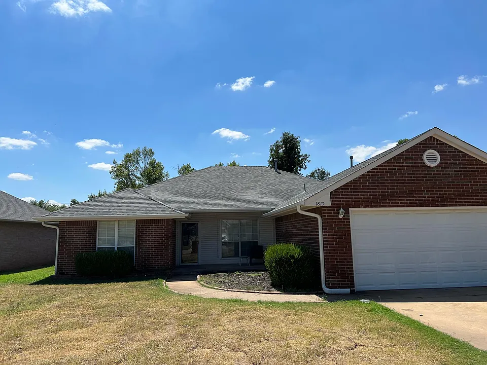 1812 Brittany Ln