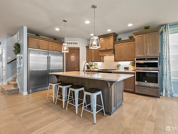 4th image of 17317 128th Avenue Ct E