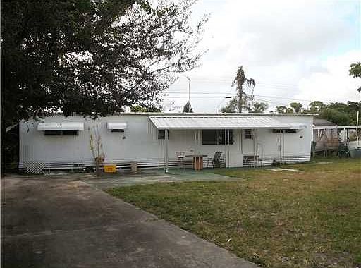 1st image of 1551 E Elaine Cir