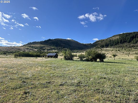 5th image of Hot Lake Ln