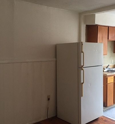 2nd image of 121 Glenridge Pl APT B