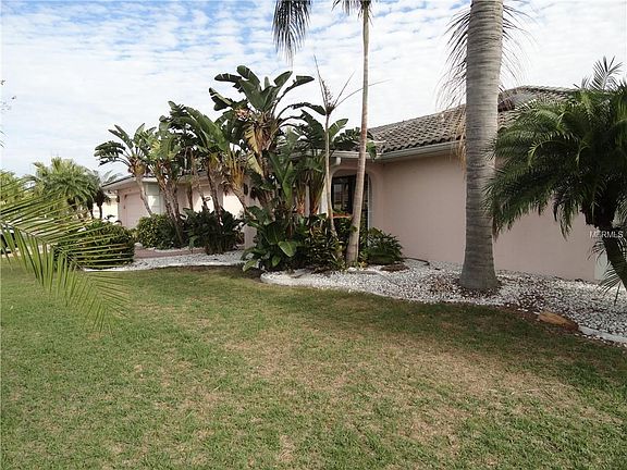 5th image of 1911 View Dr E