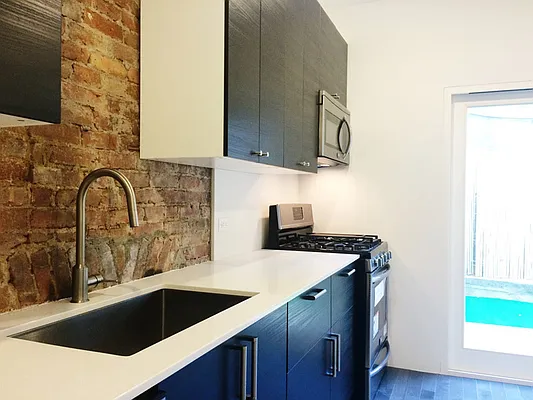 Rented by Compass | media 17