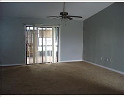 4th image of 626 Fisher Ct