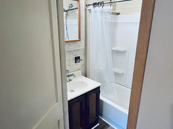 506 Sunbury St #1, Minersville, PA 17954