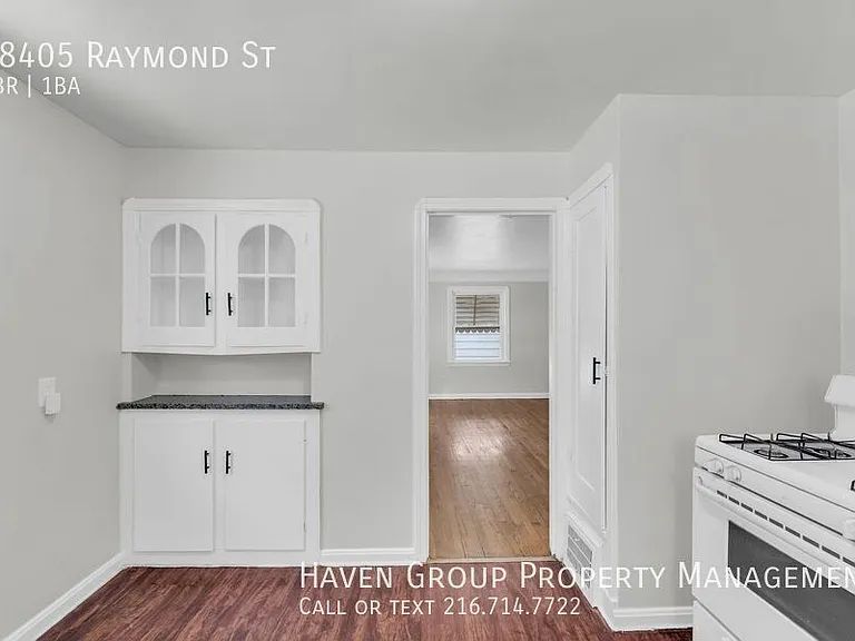 18405 Raymond St — Photo 9