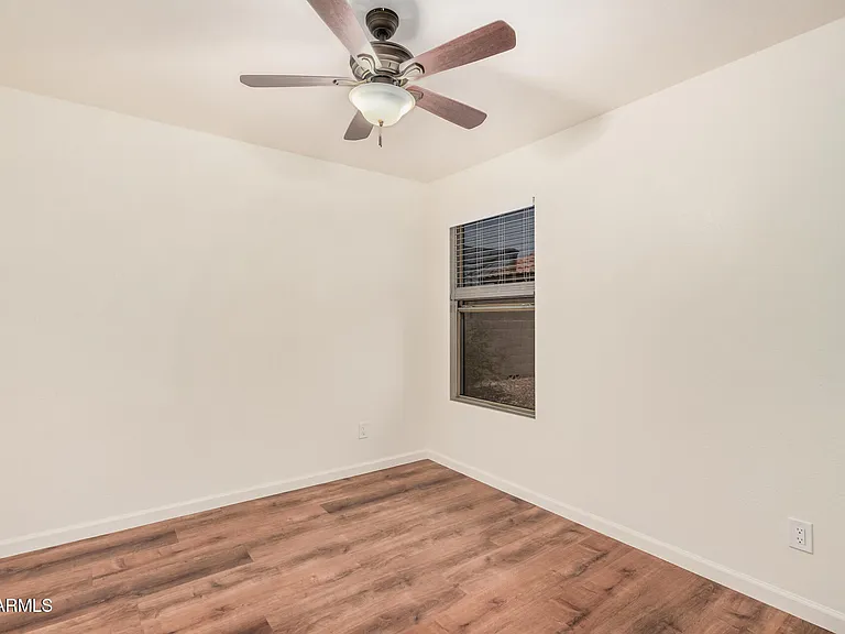 1028 W Butler Ct — Photo 24
