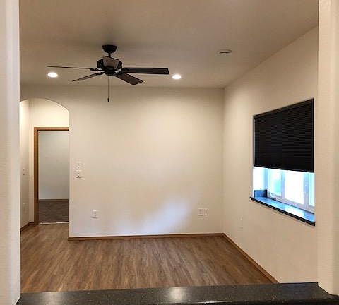 5th image of 546 Sprucewood Rd