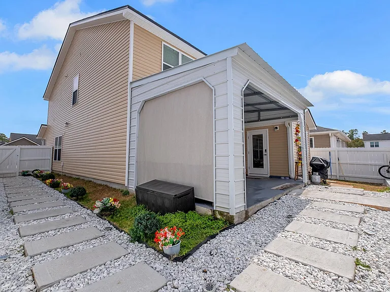 4800 Silent Creek Ln — Photo 47