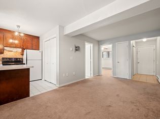 492 East St APT 6, Plainville, CT 06062