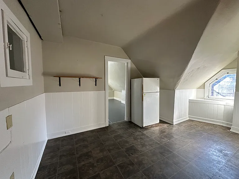 2659 Bellevue Ave #3 — Photo 9