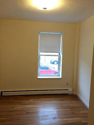 160 N Beacon St #1A Photo 1