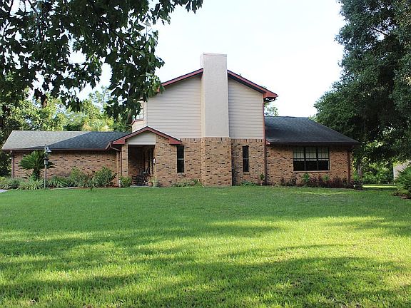 4th image of 2913 SE Creekwood Ter