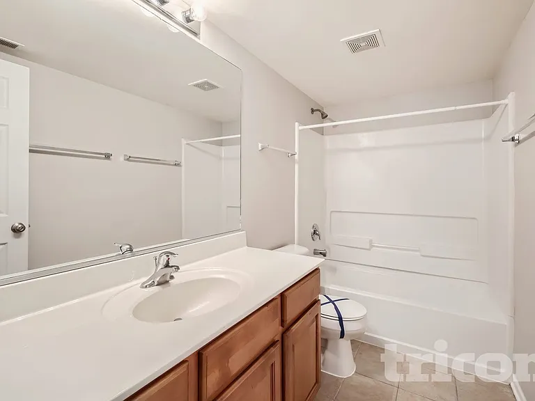 8007 Shady Oak Rd — Photo 9