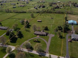 129 Lake Country Rd, Nicholasville, KY 40356