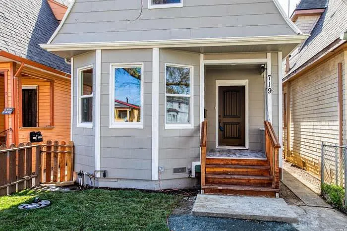 3 bed, 1172 sqft, $3,200 — Photo 4