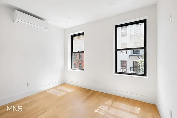 Rented by MNS Marketing | media 27