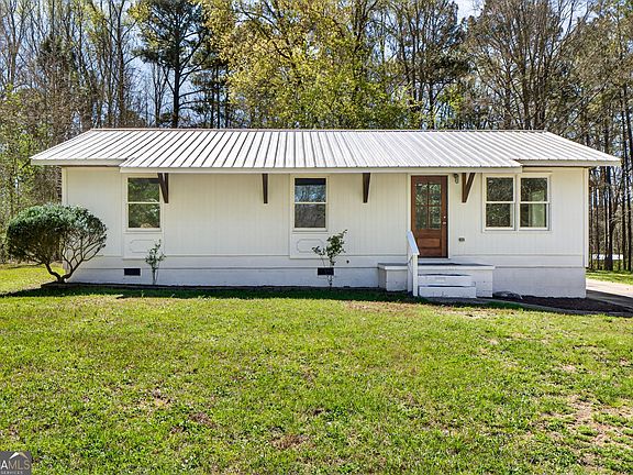 2nd image of 32 Meadow Lark Rd