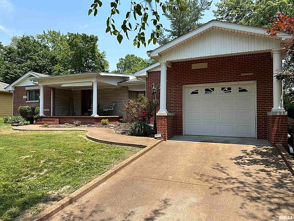 3rd image of 305 Lindsey Ave
