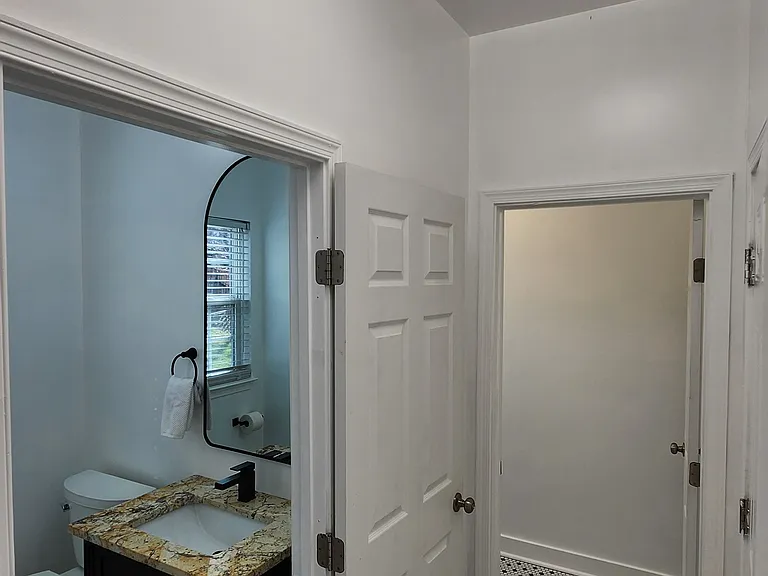 102 Waters Reach Ln — Photo 11