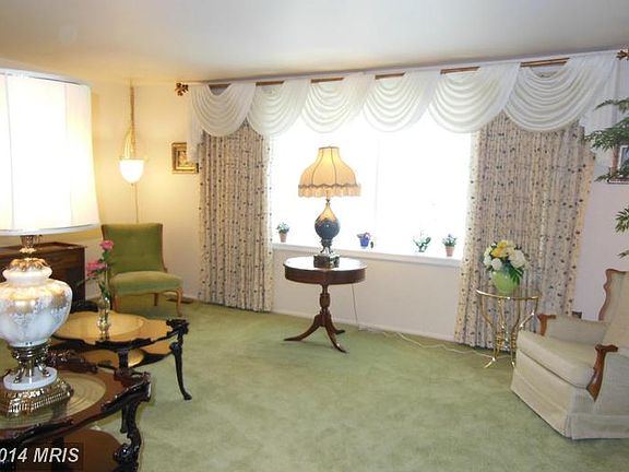4th image of 18 Bannington Dr