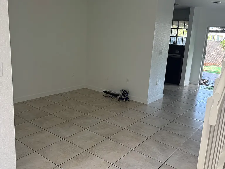 16825 NW 14th Ave — Photo 2