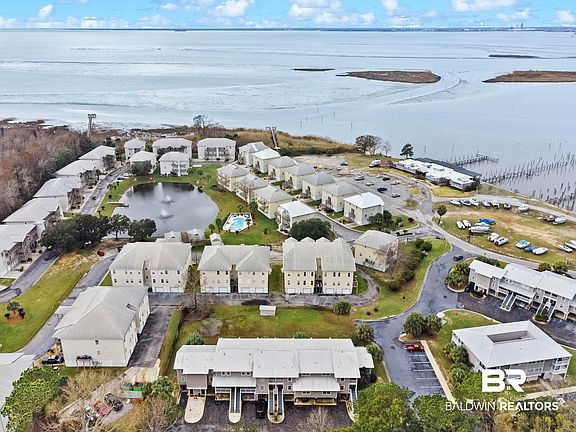 5th image of 6 Yacht Club Dr APT 119