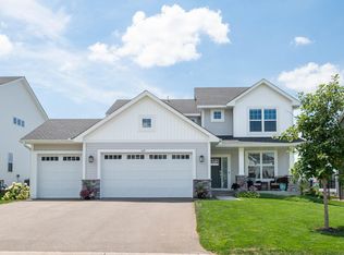 509 Waterford Pl, Waconia, MN 55387