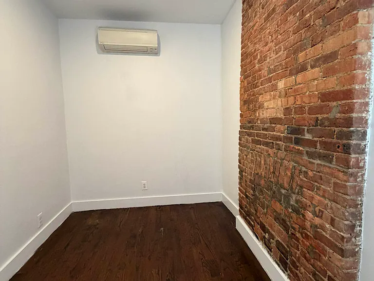 63 Malcolm X Blvd #4R — Photo 8