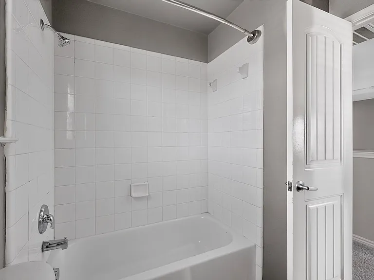 1236 Blue Brook Dr — Photo 29