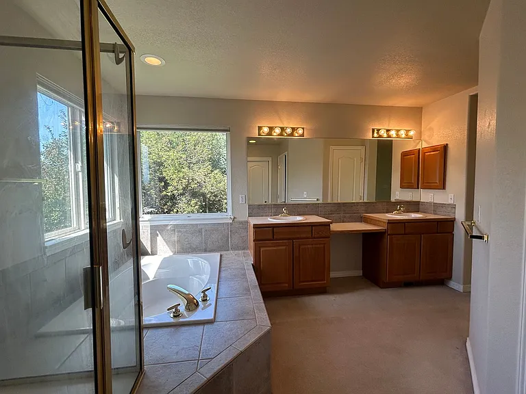 5406 Hunter Dr — Photo 16